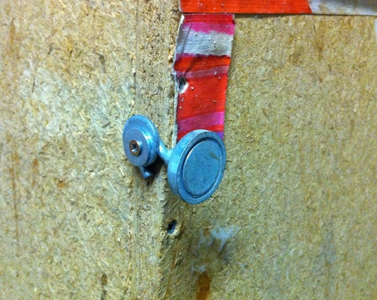 IMG 0360 - Hookmagnet as a door holder