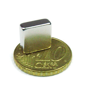 Quadermagnet 10,0 x 10,0 x 4,0 mm N48 Nickel - hält 2,8 kg