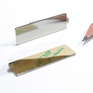Quadermagnet 40,0 x 12,0 x 1,0 mm N35 Nickel - selbstklebend