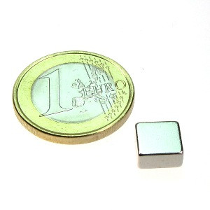 Quadermagnet 8,0 x 8,0 x 4,0 mm N45 Nickel - hält 1,8 kg
